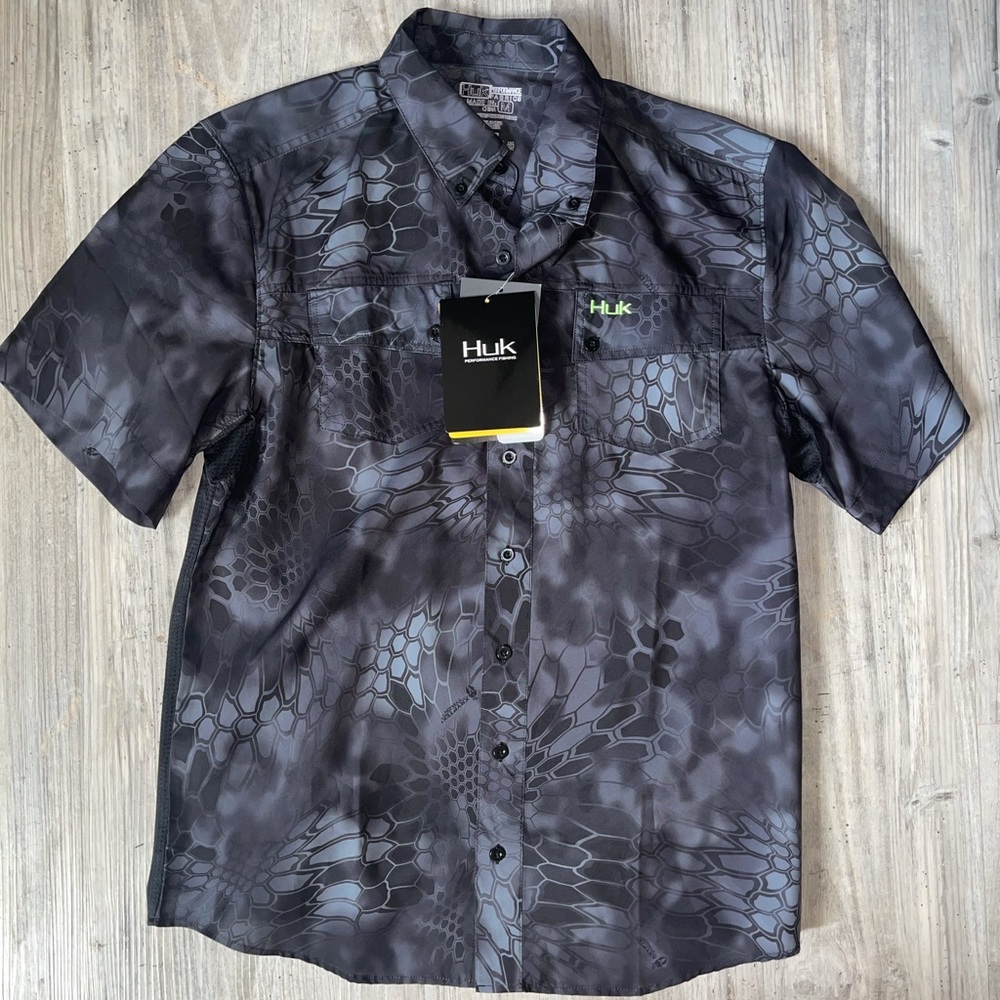 HUK Kryptk Typhon Black Ghost Camo Fishing Shirt | Size Medium